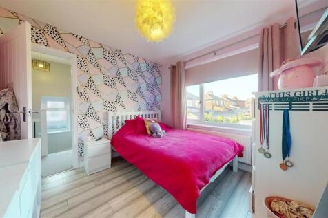 St Georges Avenue Bedroom