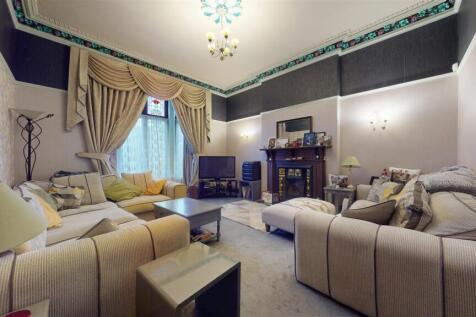 Laurel Road, Reception Room