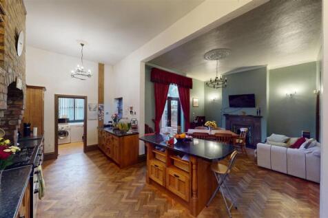 Laurel Road, Open Plan Living