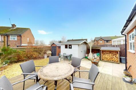 Eagle Crescent Rear Garden