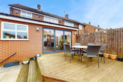 Eagle Crescent Rear Garden