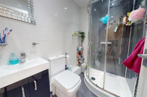 Stafford Road Shower Room