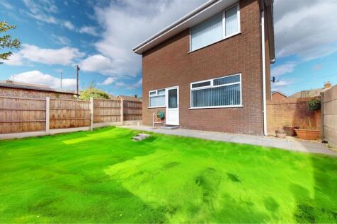 Linford Grove Rear Garden