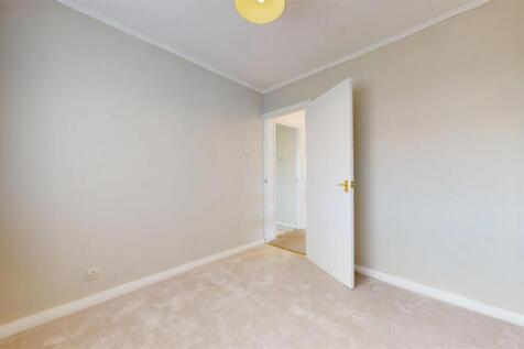 Linford Grove Bedroom