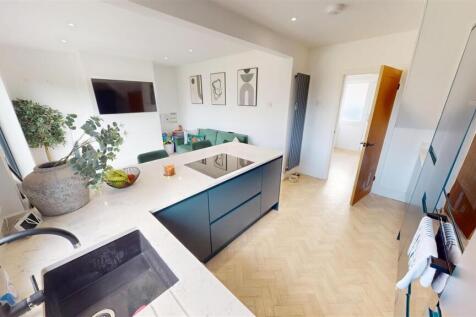 Heron Grove Kitchen Diner