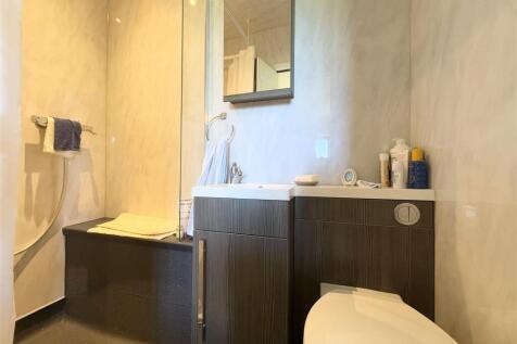 Master En-suite