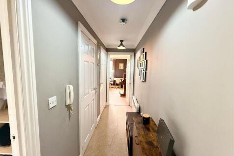 Oak Field Hallway.JPG