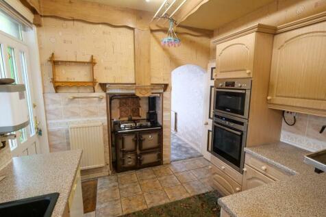 Kitchen Dual Aspect