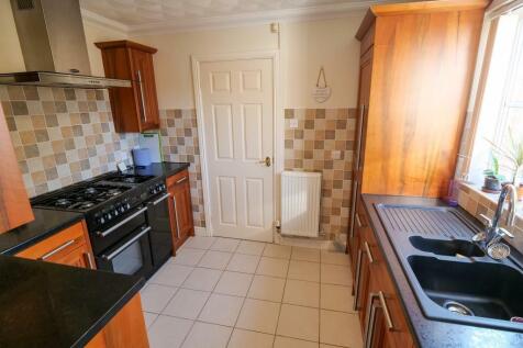 Kitchen Dual Aspect