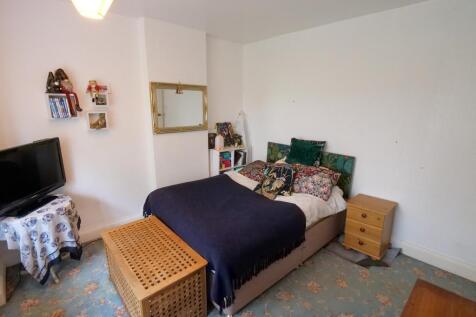 Bedroom Two Duel Aspect