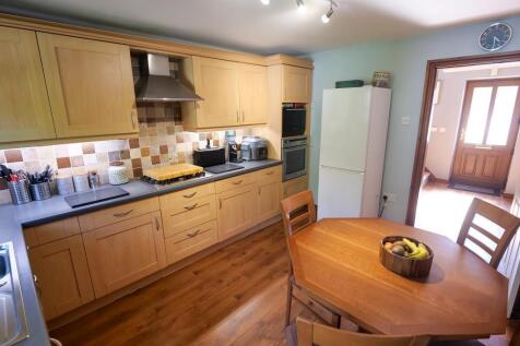 Kitchen Dual Aspect