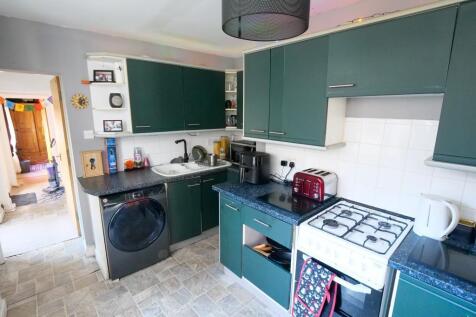 Flat 1 Kitchen