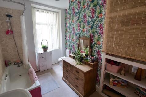 Flat One Bathroom