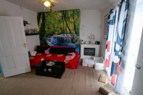 Flat Two Lounge