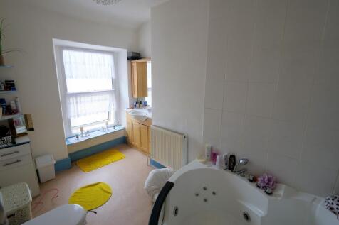 Flat Two Bathroom