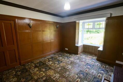 Dining Room Dual Aspect