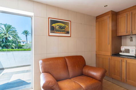 Property Image 37