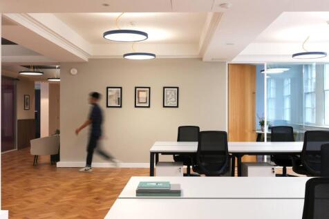 BedfordRow_OpenPlan_Person03.png
