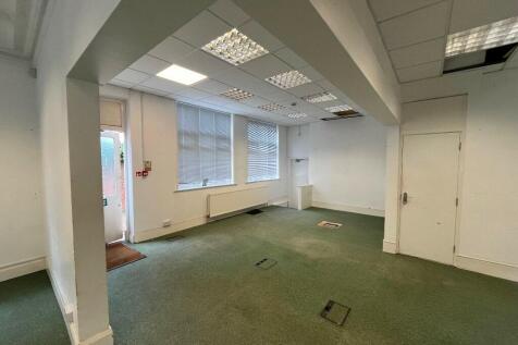 rear office  