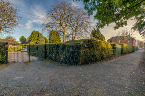 Secluded Entrance