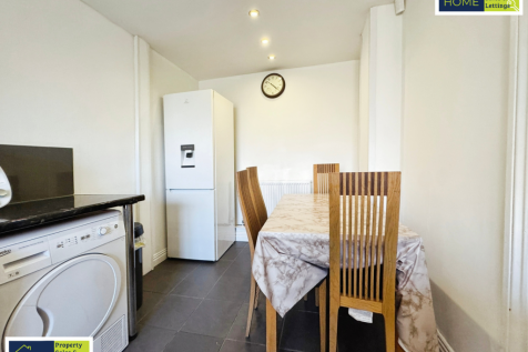 73 Beaumont Walk, Leicester, LE4 0PP