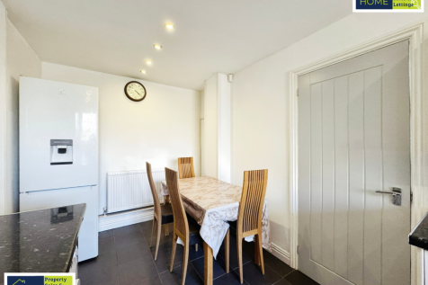73 Beaumont Walk, Leicester, LE4 0PP