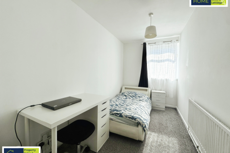 73 Beaumont Walk, Leicester, LE4 0PP