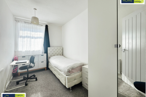 73 Beaumont Walk, Leicester, LE4 0PP
