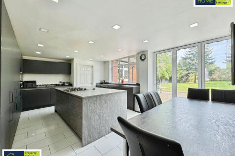 585 Loughborough Road, Birstall, Leicester, LE4 4N