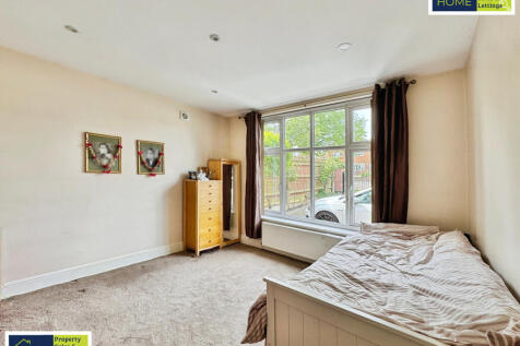 585 Loughborough Road, Birstall, Leicester, LE4 4N