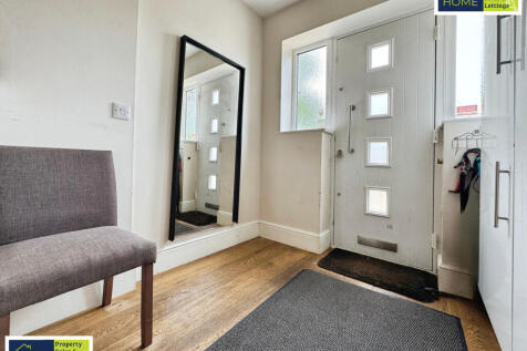 585 Loughborough Road, Birstall, Leicester, LE4 4N