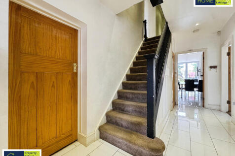 585 Loughborough Road, Birstall, Leicester, LE4 4N