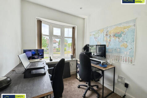 585 Loughborough Road, Birstall, Leicester, LE4 4N