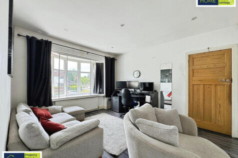 585 Loughborough Road, Birstall, Leicester, LE4 4N