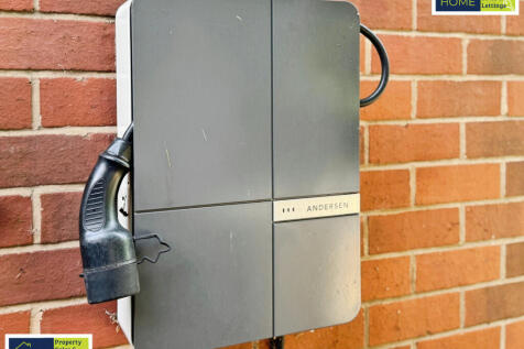 585 Loughborough Road, Birstall, Leicester, LE4 4N