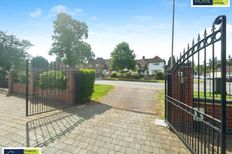 585 Loughborough Road, Birstall, Leicester, LE4 4N