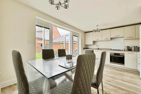 121 Excelsior Way, Sileby, Loughborough, LE12 7XE