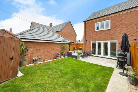 121 Excelsior Way, Sileby, Loughborough, LE12 7XE