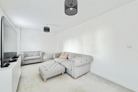 27 Oak Tree Road, Great Glen, Leicester, LE8 9HP