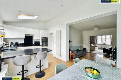 14 Deancourt Road, Leicester, LE2 6GH