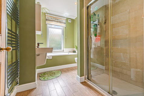 8, Thurlow Road, Leicester, LE2 1YE