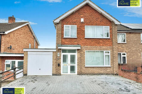 32 Skelton Drive, West Knighton, Leicester, LE2 6J