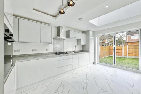 25 Keswick Close, Birstall