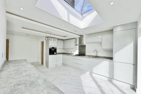 25 Keswick Close, Birstall