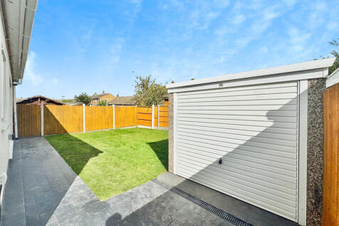 25 Keswick Close, Birstall