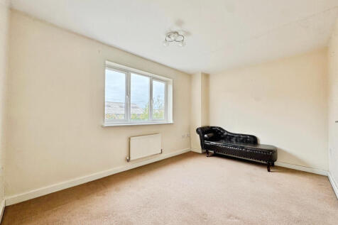 28 Lathkill Street, Market Harborough, LE16 9EY