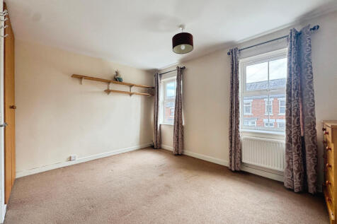 28 Lathkill Street, Market Harborough, LE16 9EY