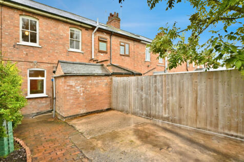 18 Lea Close, Thurmaston, leicester, LE4 8DW