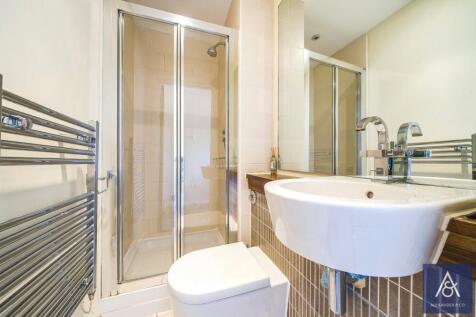 En-Suite Shower