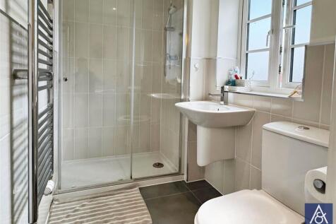En-Suite Shower